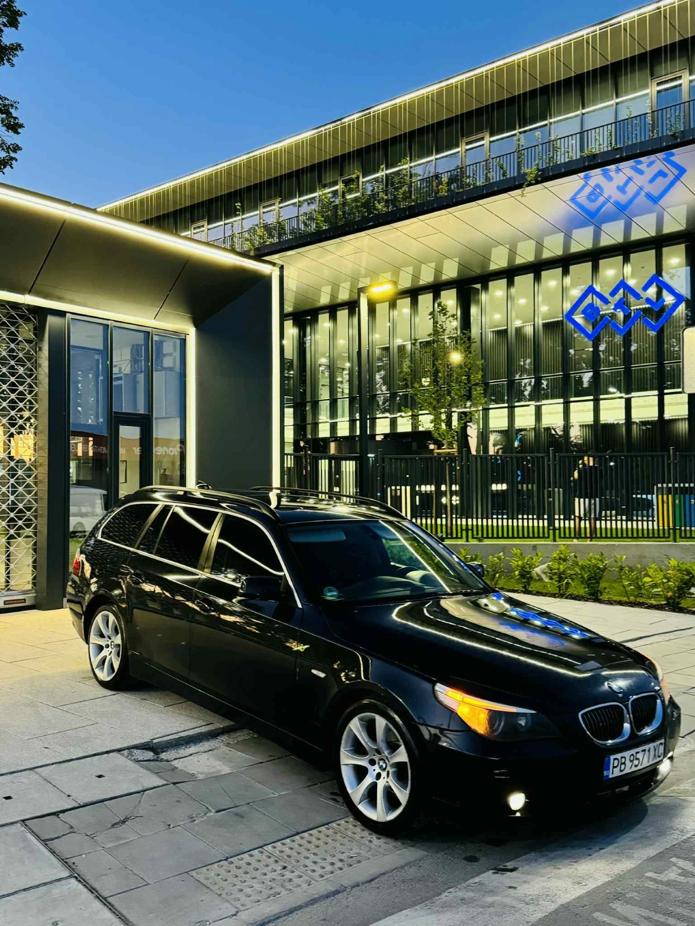 BMW 525