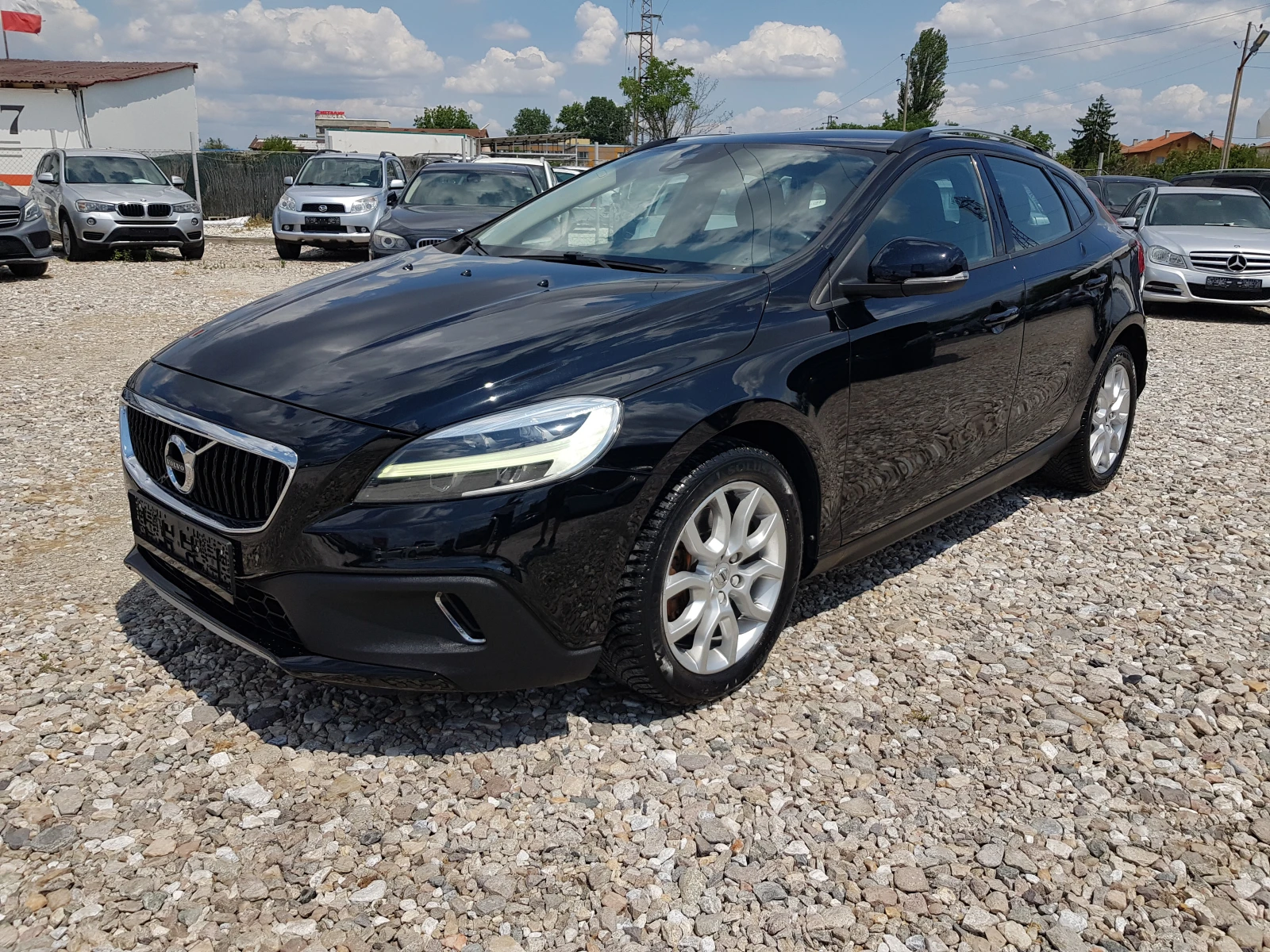 Volvo V40 Cross Country 2.0 D-120 �.�. ���������  FACELIFT /12/2016�.  | Mobile.bg � ����������� 1