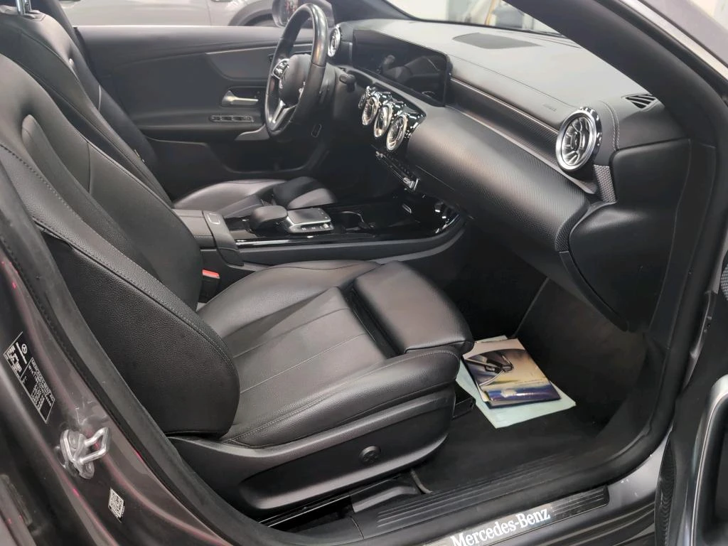 Mercedes-Benz CLA 180 Progressive Auto Burmester Camera Амбиентно, снимка 4 - Автомобили и джипове - 55725553