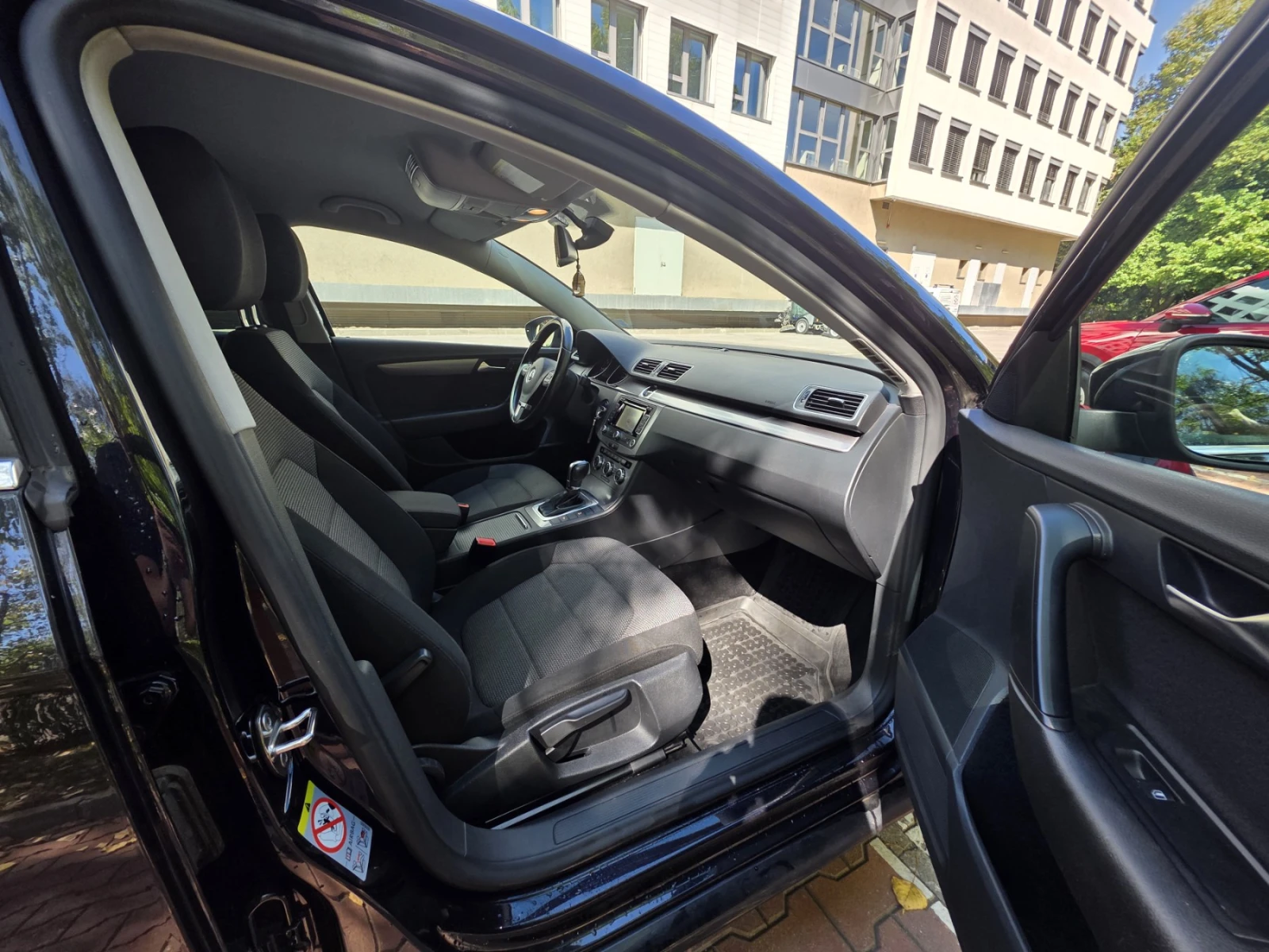 VW Passat, снимка 11 - Автомобили и джипове - 55738761
