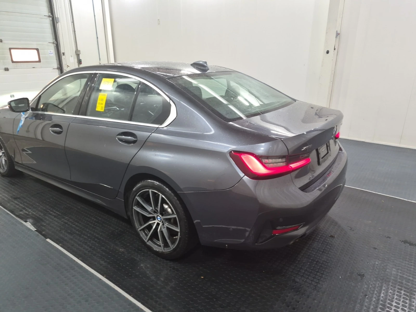 BMW 330 330I XDRIVE / CARFAX / HUD / 360 / АВТОКРЕДИТ , снимка 4 - Автомобили и джипове - 55847546