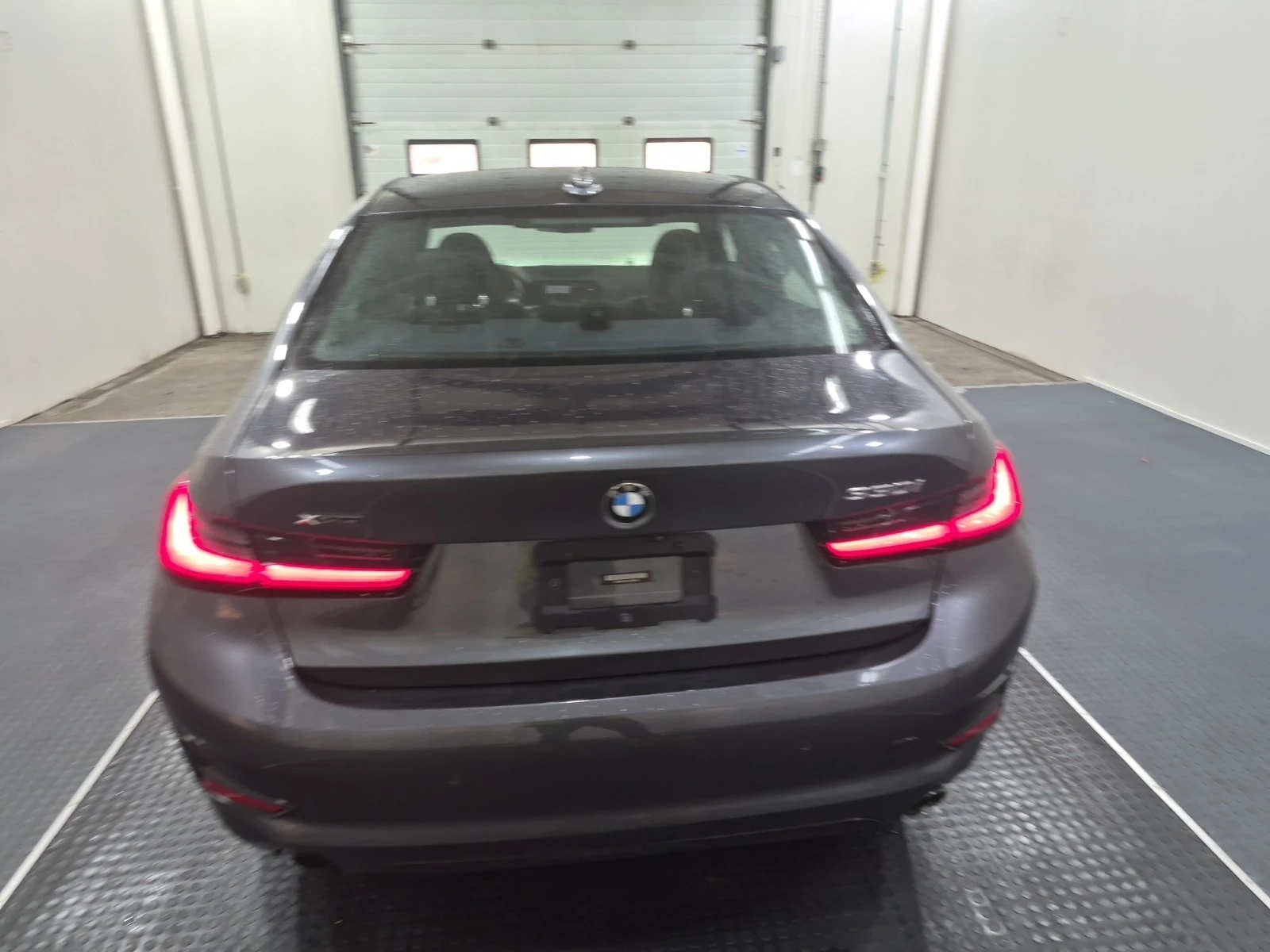 BMW 330 330I XDRIVE / CARFAX / HUD / 360 / АВТОКРЕДИТ , снимка 5 - Автомобили и джипове - 55847546