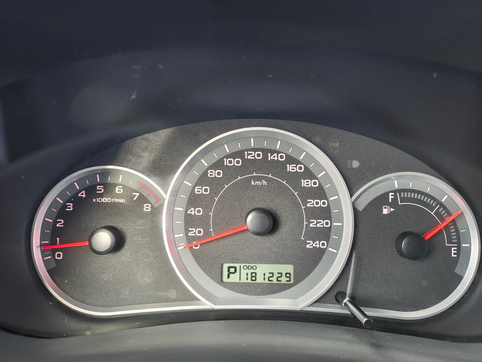 Subaru Impreza 2.0 i , снимка 12 - Автомобили и джипове - 56327662