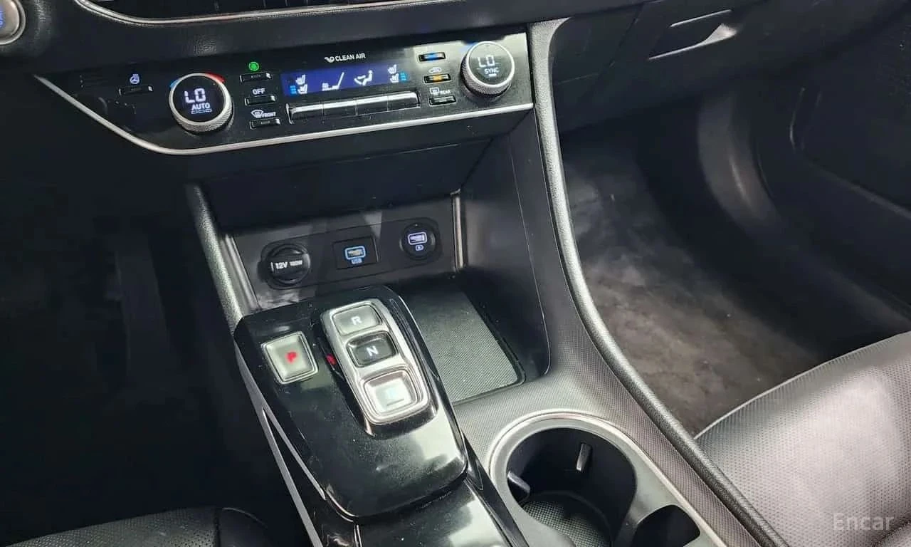Hyundai Sonata, снимка 9 - Автомобили и джипове - 56685643