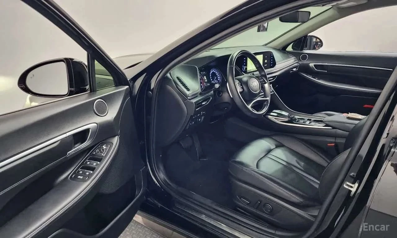 Hyundai Sonata, снимка 10 - Автомобили и джипове - 56685643