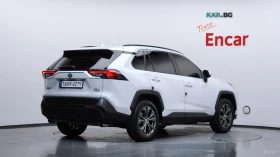Toyota Rav4 XLE* DIGITAL* ДИСТРОНИК* КАМЕРА* ПАНО* ПОДГРЕВ* , снимка 2