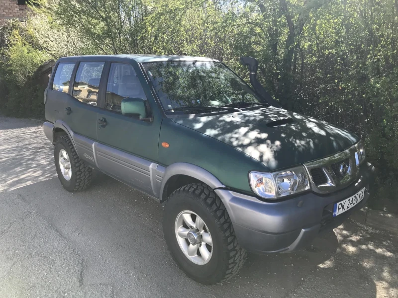 Nissan Terrano 2.7TDI, снимка 1 - Автомобили и джипове - 47171953