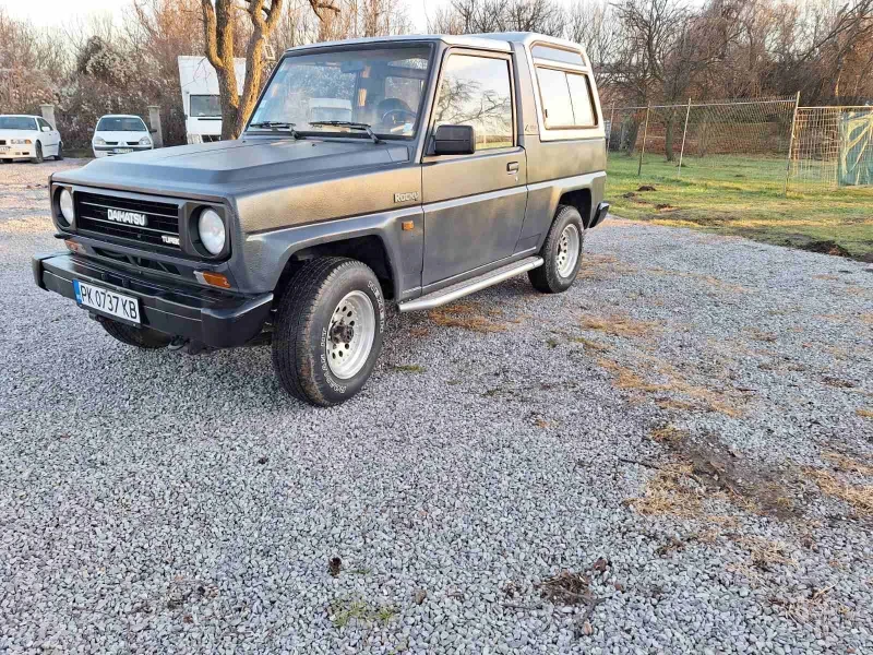 Daihatsu Rocky, снимка 1 - Автомобили и джипове - 48383454