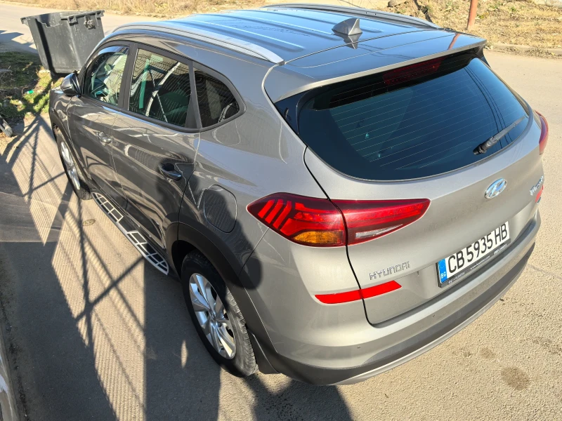 Hyundai Tucson, снимка 15 - Автомобили и джипове - 49009563