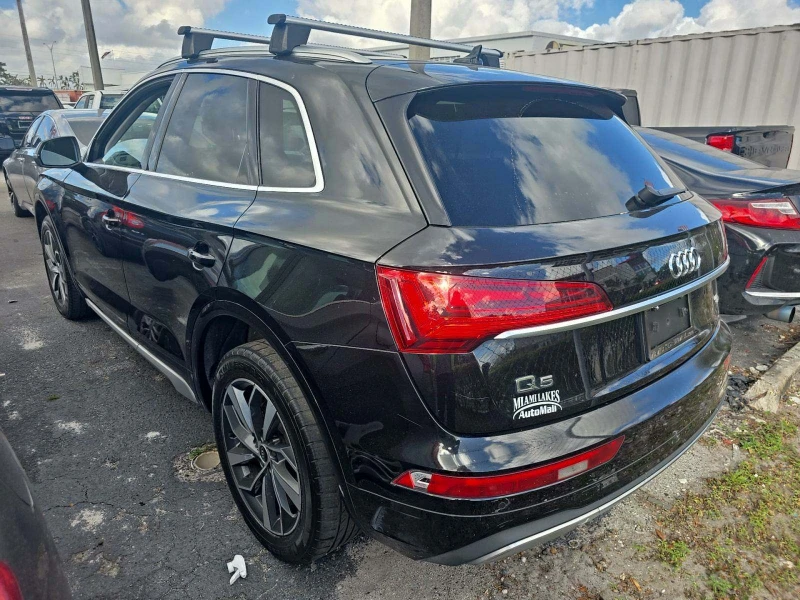 Audi Q5 2.0T* PREMIUM* PLUS* ДИГИТАЛНО* ТАБЛО* ДИСТРОНИК* , снимка 4 - Автомобили и джипове - 49505671