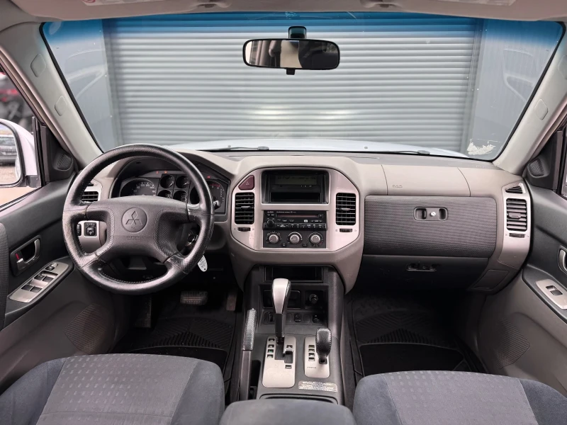 Mitsubishi Pajero 3.2 DID 7-места , снимка 7 - Автомобили и джипове - 52541385