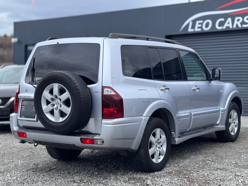 Mitsubishi Pajero 3.2 DID 7-места , снимка 6 - Автомобили и джипове - 52541385
