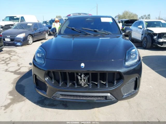Maserati Grecale MODENA * КРАЙНА ЦЕНА* CARFAX, снимка 11 - Автомобили и джипове - 53379196