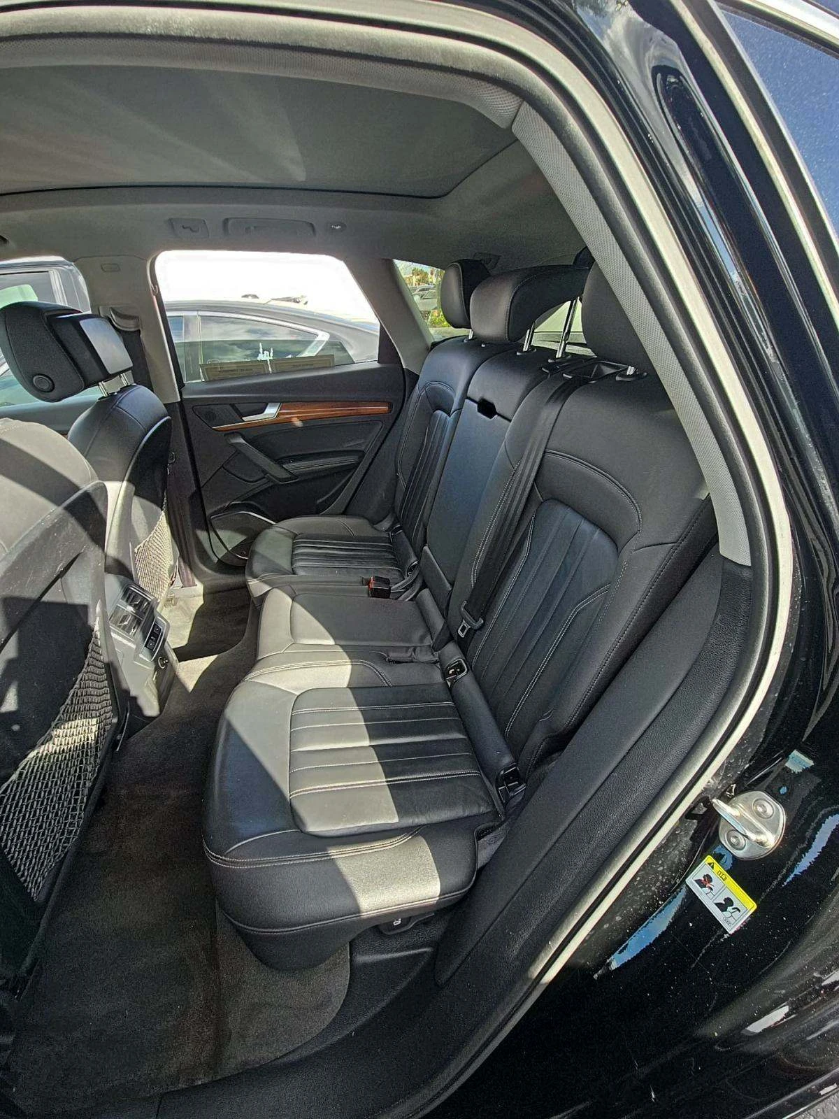 Audi Q5 2.0T* PREMIUM* PLUS* ДИГИТАЛНО* ТАБЛО* ДИСТРОНИК*  - изображение 8