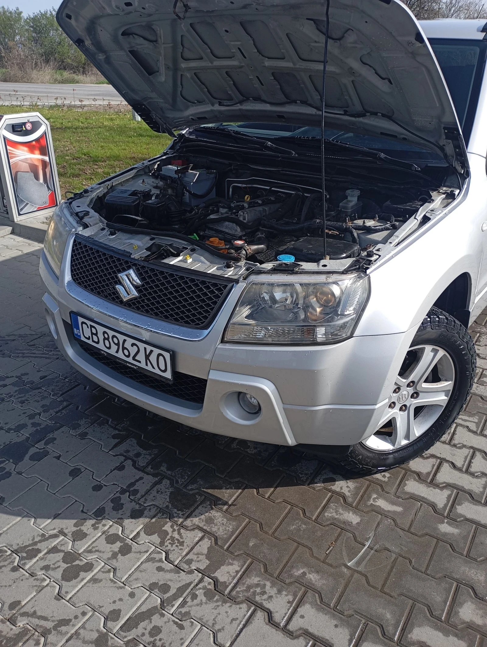 Suzuki Grand vitara 2.0 автоматик - изображение 2