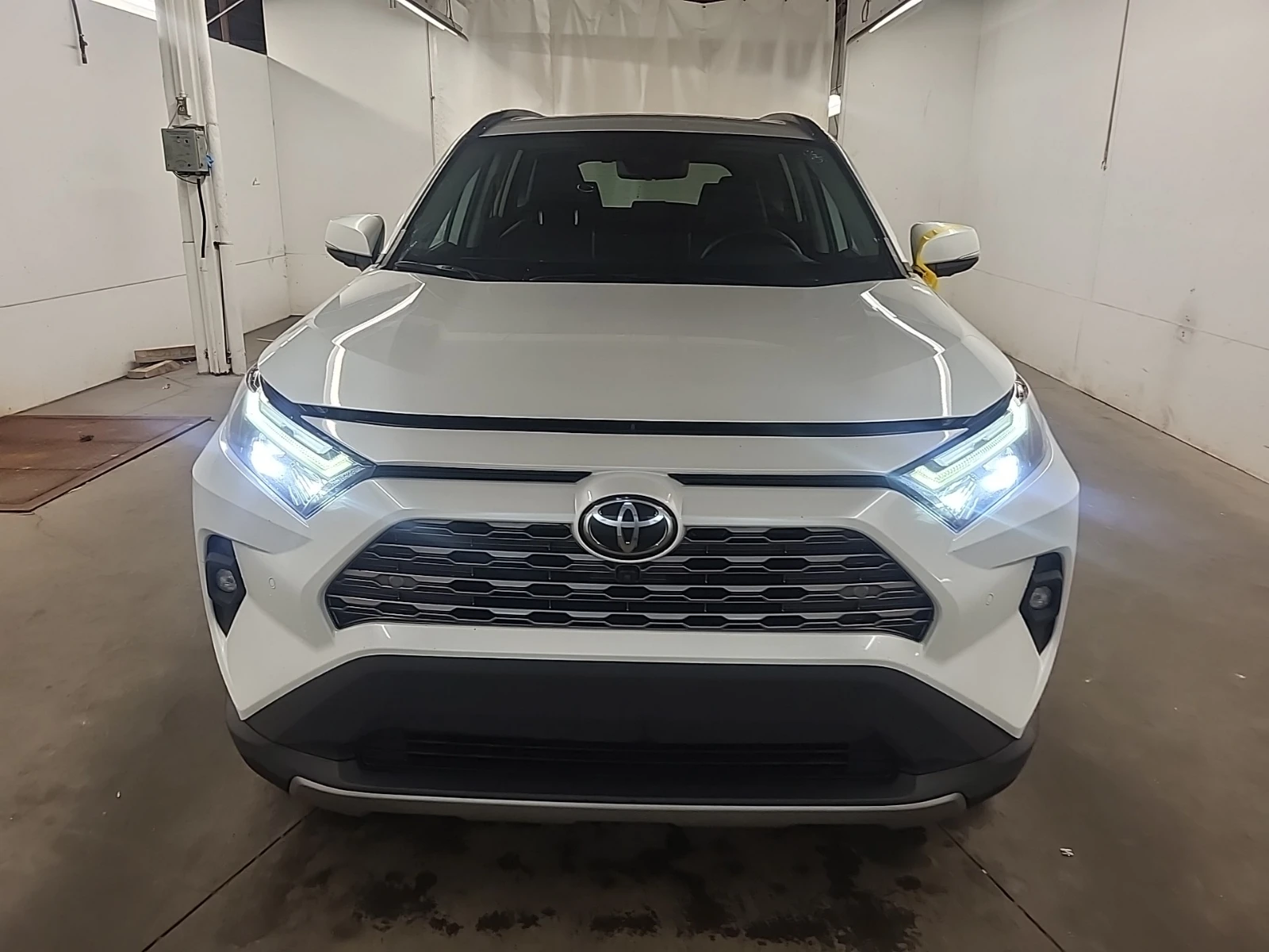 Toyota Rav4 * CARFAX * БЕЗ ПЪРВОНАЧАЛНА ВНОСКА - изображение 3