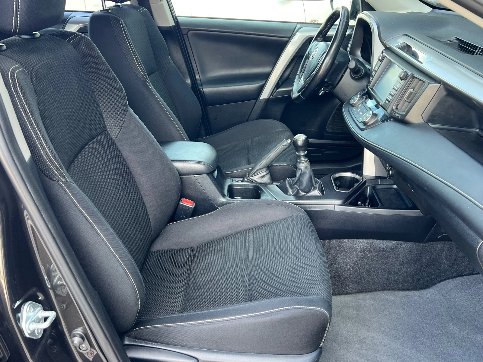 Toyota Rav4 2.0I, VALVEMATIC, 4X4, KATO HOB!!! | Mobile.bg — изображение 11