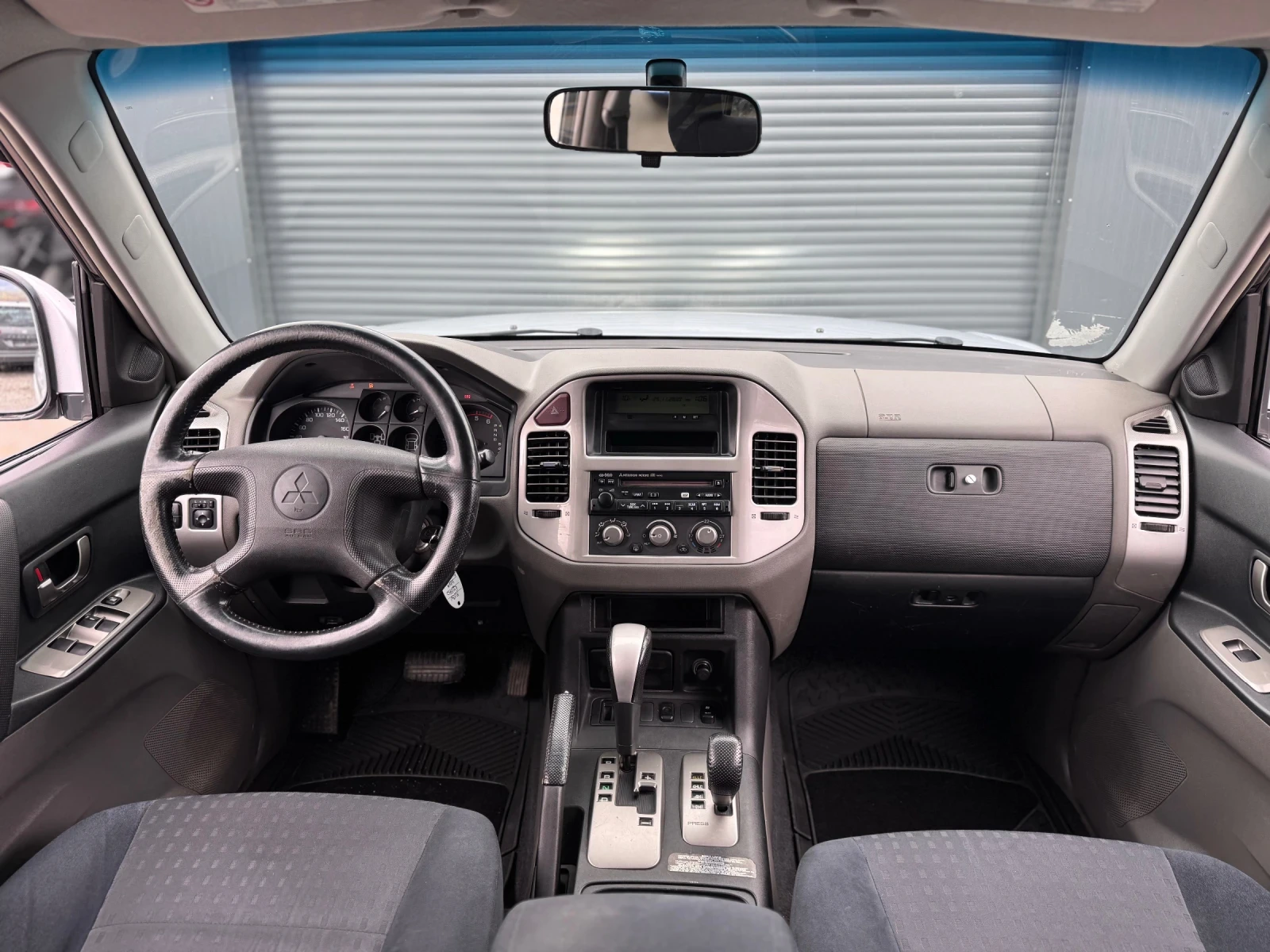 Mitsubishi Pajero 3.2 DID 7-места  - изображение 7