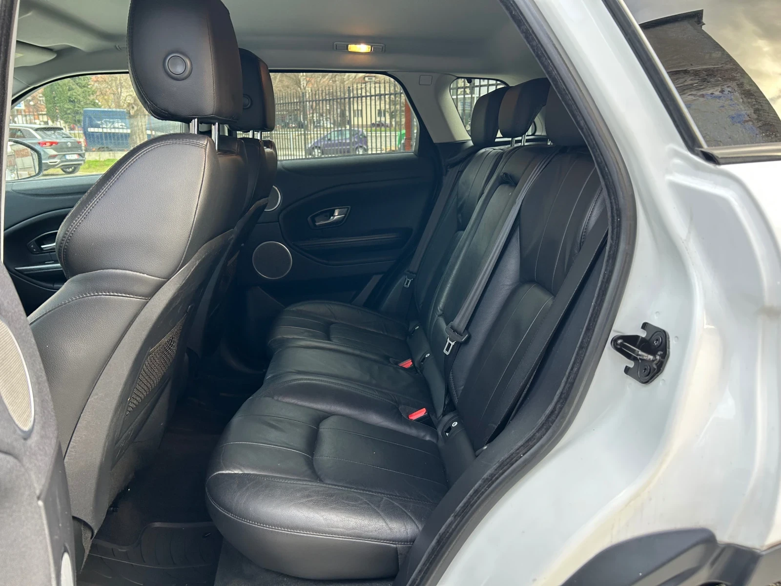 Land Rover Range Rover Evoque FACELIFT * 2.0D * 4x4 * 150 �.� | Mobile.bg � ����������� 11