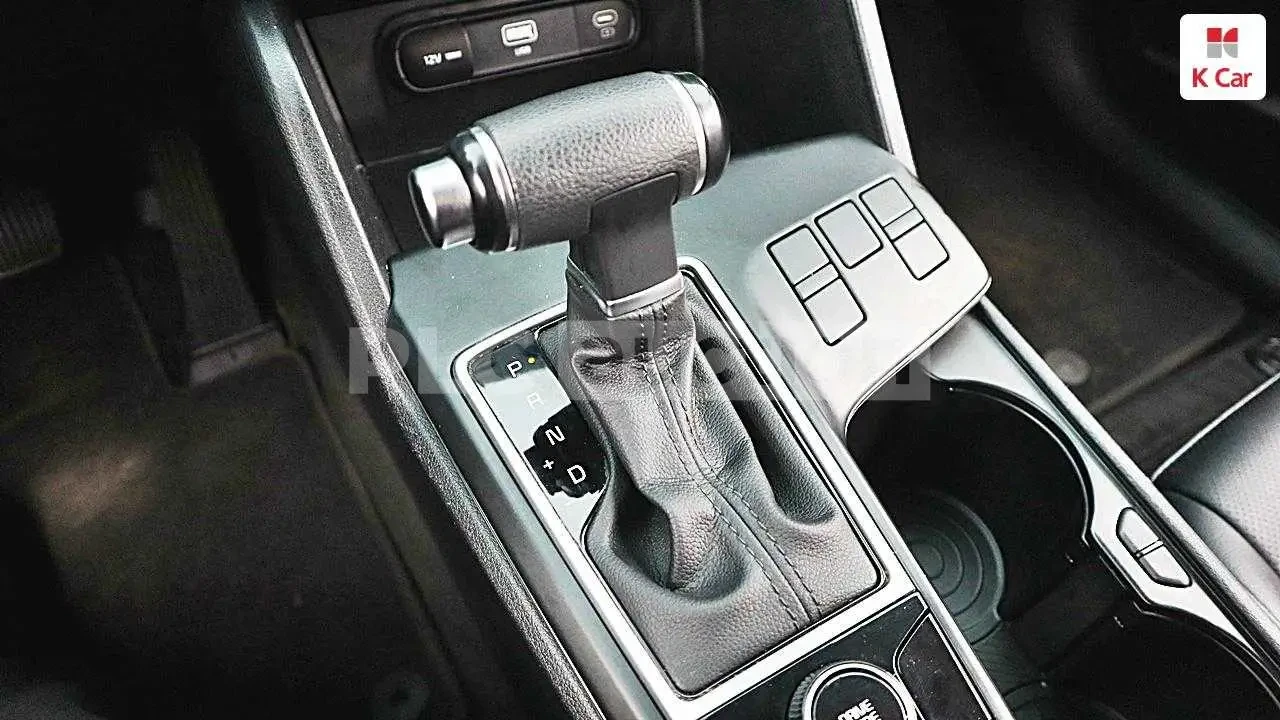 Kia Sportage, снимка 10 - Автомобили и джипове - 54104909