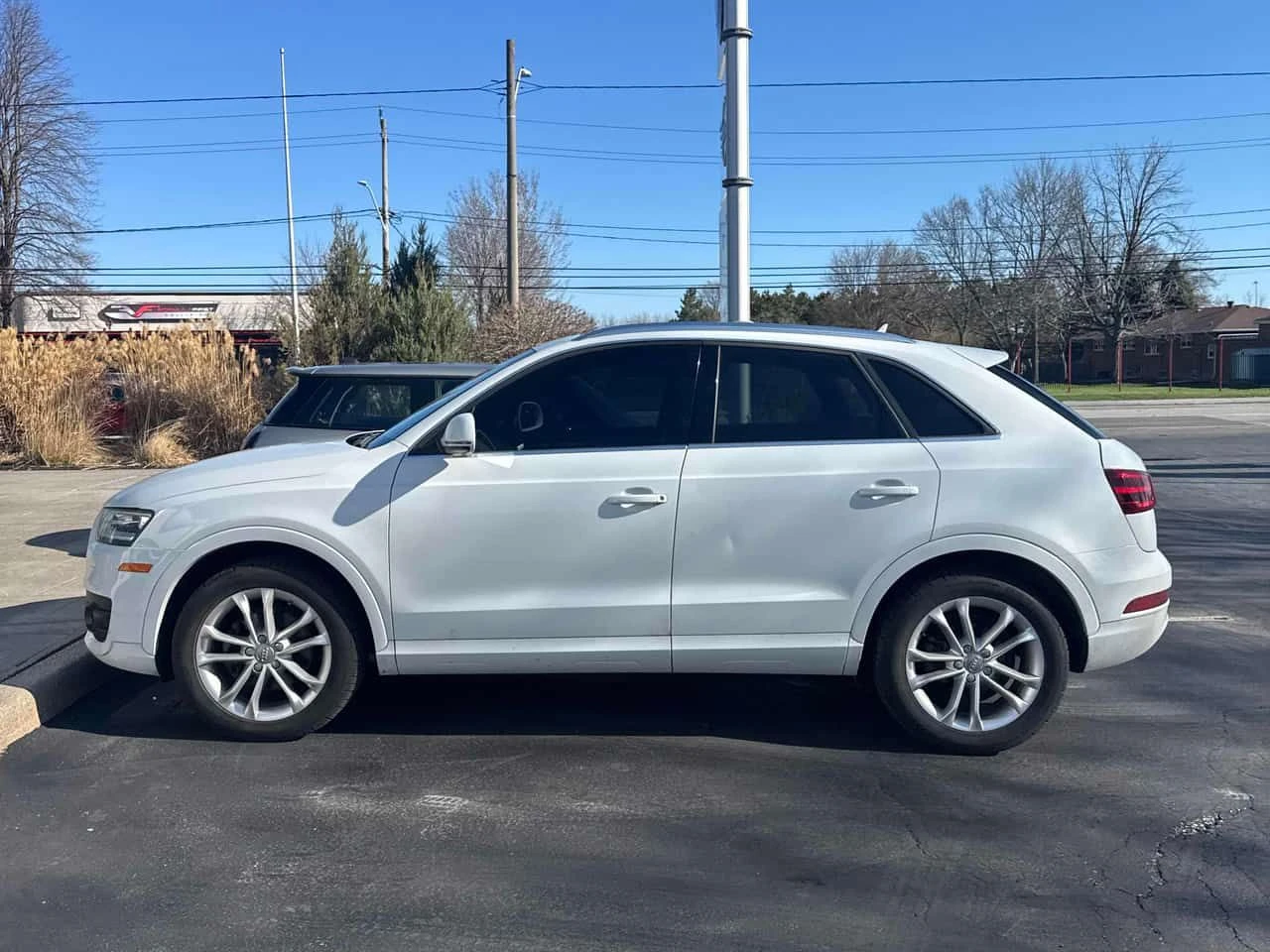 Audi Q3 TECHNIK QUATTRO* S LINE* LED* КАФЯВ САЛОН* ПАНОРАМ, снимка 3 - Автомобили и джипове - 54184426