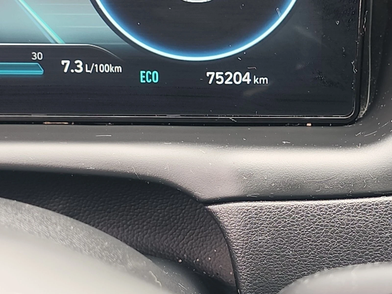 Hyundai Tucson  Luxury | ВЕНТИЛАЦИЯ | DISTRONIC | KEYLESS , снимка 8 - Автомобили и джипове - 54231640