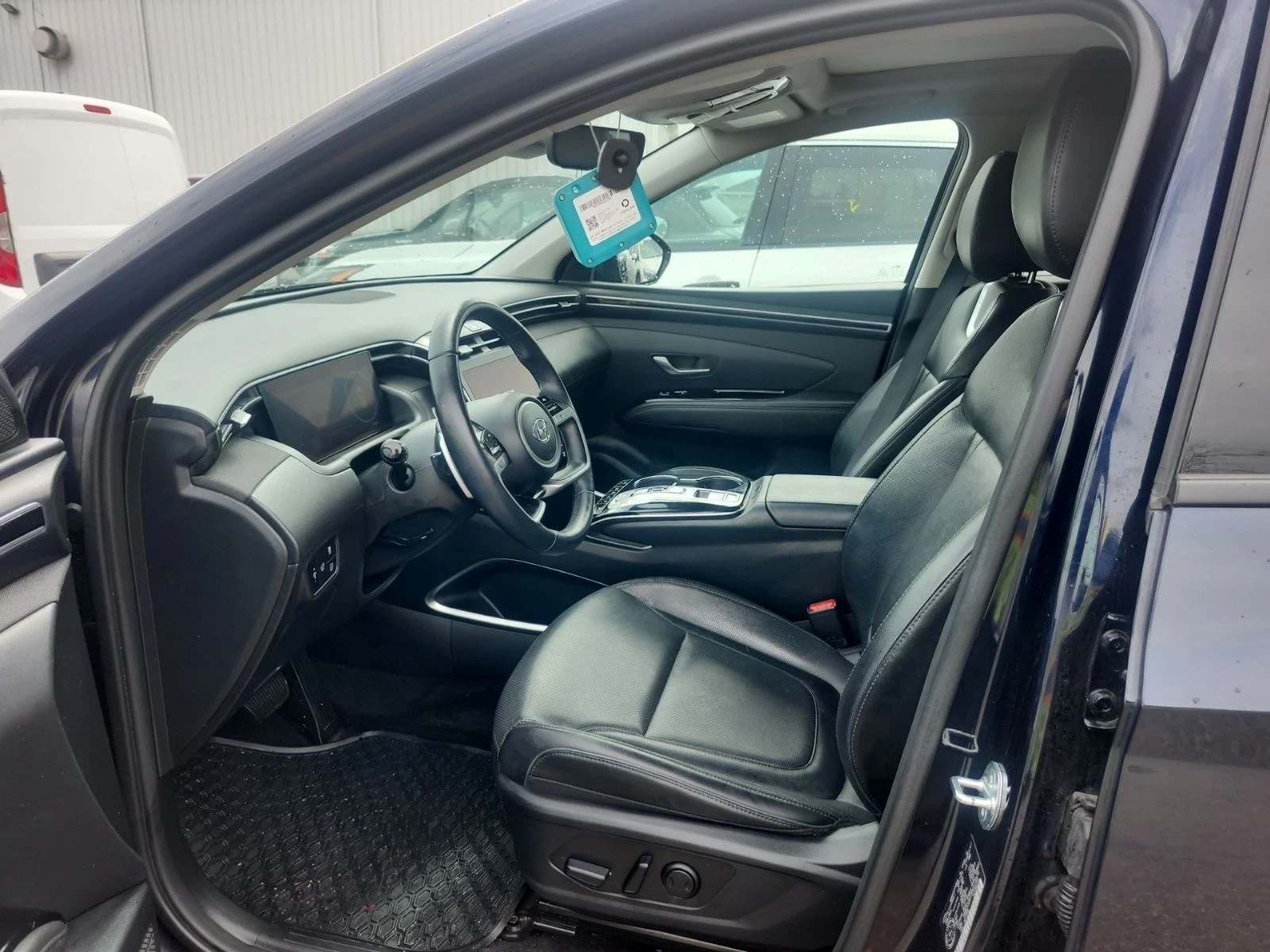 Hyundai Tucson  Luxury | ВЕНТИЛАЦИЯ | DISTRONIC | KEYLESS , снимка 5 - Автомобили и джипове - 54231640