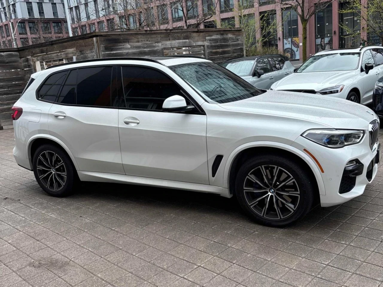 BMW X5 M-pkg* Laser* Harman/Kardon* 360* HUD, снимка 5 - Автомобили и джипове - 54453950