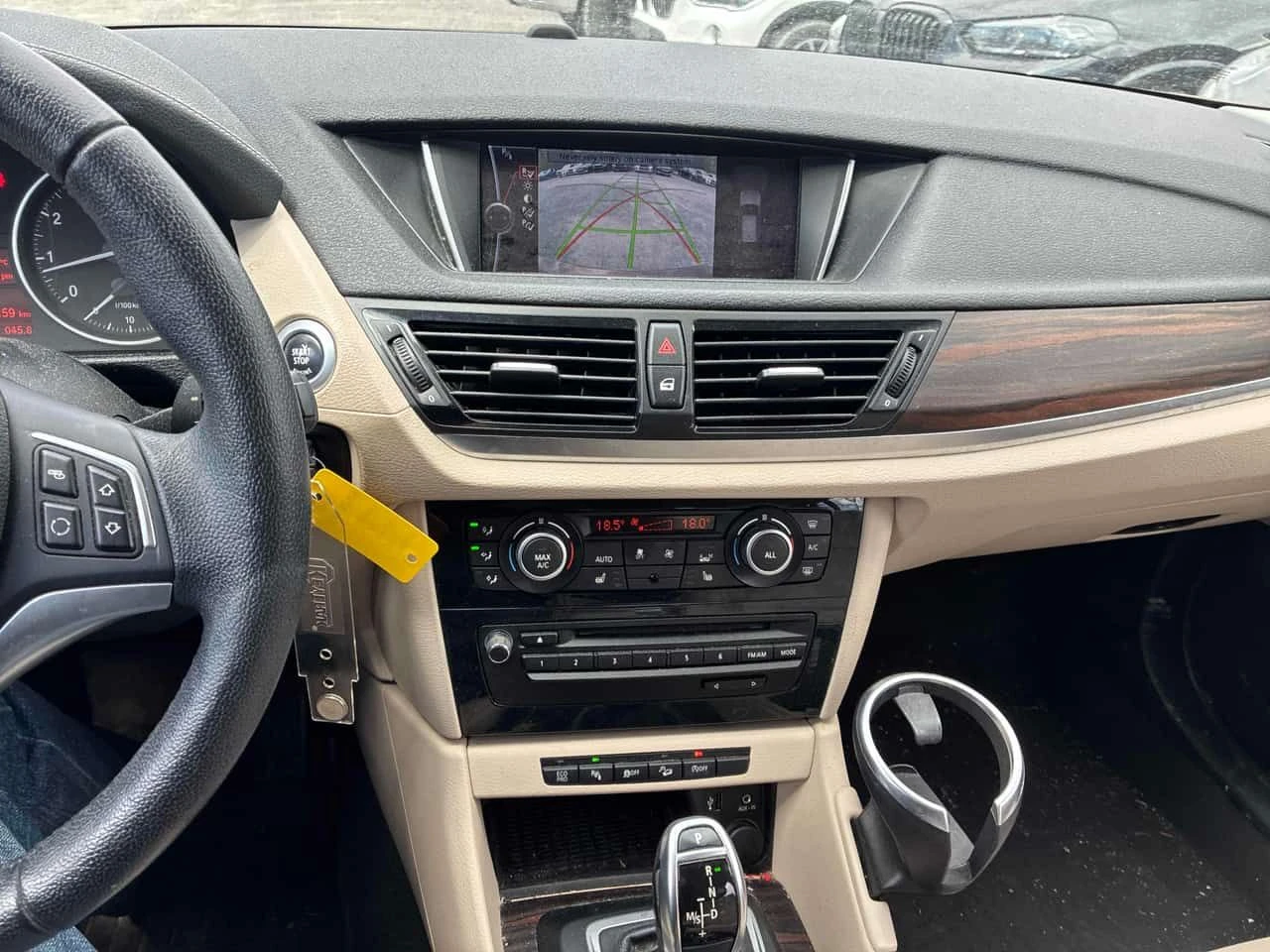 BMW X1 * xDrive28i * АВТОКРЕДИТ БЕЗ ПЪРВОНАЧАЛНА ВНОСКА* , снимка 9 - Автомобили и джипове - 54591996