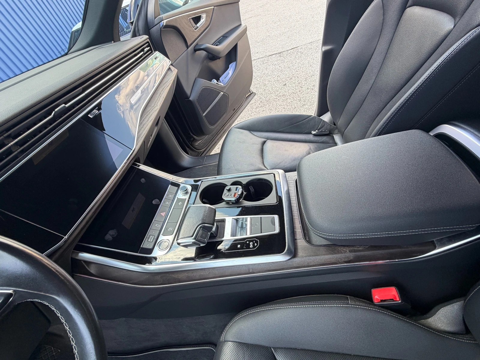 Audi Q8 Готов лизинг 800EUR, снимка 4 - Автомобили и джипове - 55059457