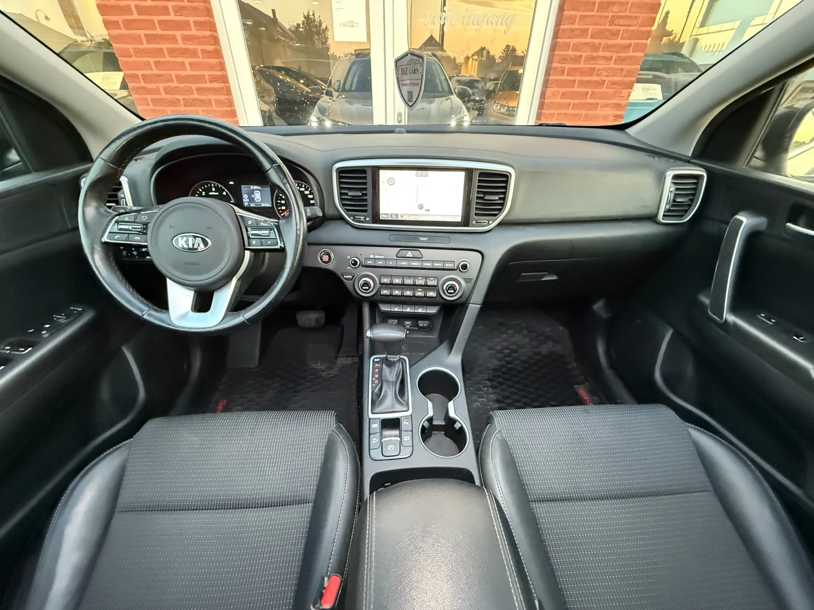 Kia Sportage, снимка 6 - Автомобили и джипове - 55670145