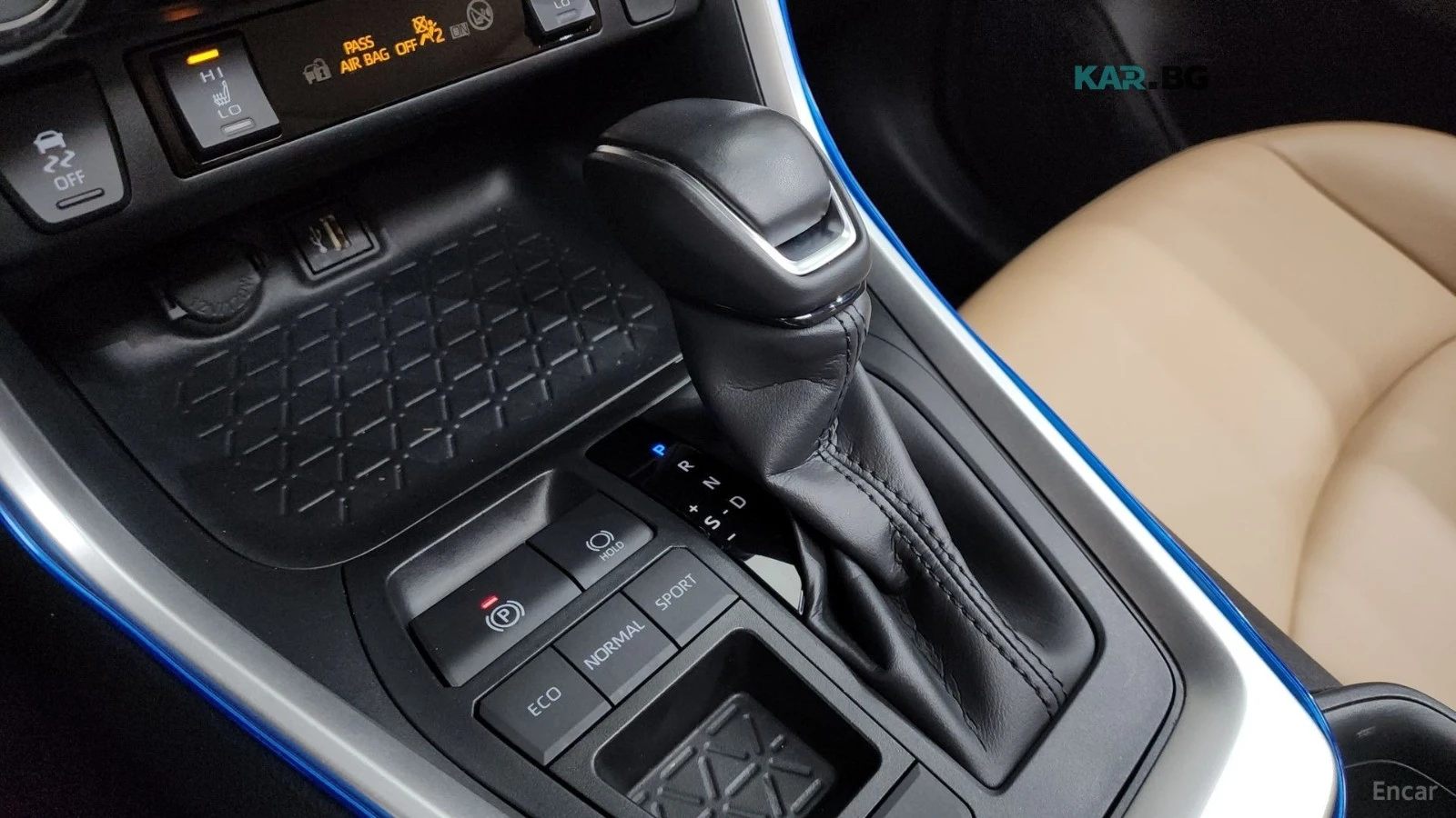 Toyota Rav4 XLE* DIGITAL* ДИСТРОНИК* КАМЕРА* ПАНО* ПОДГРЕВ* , снимка 9 - Автомобили и джипове - 56203519