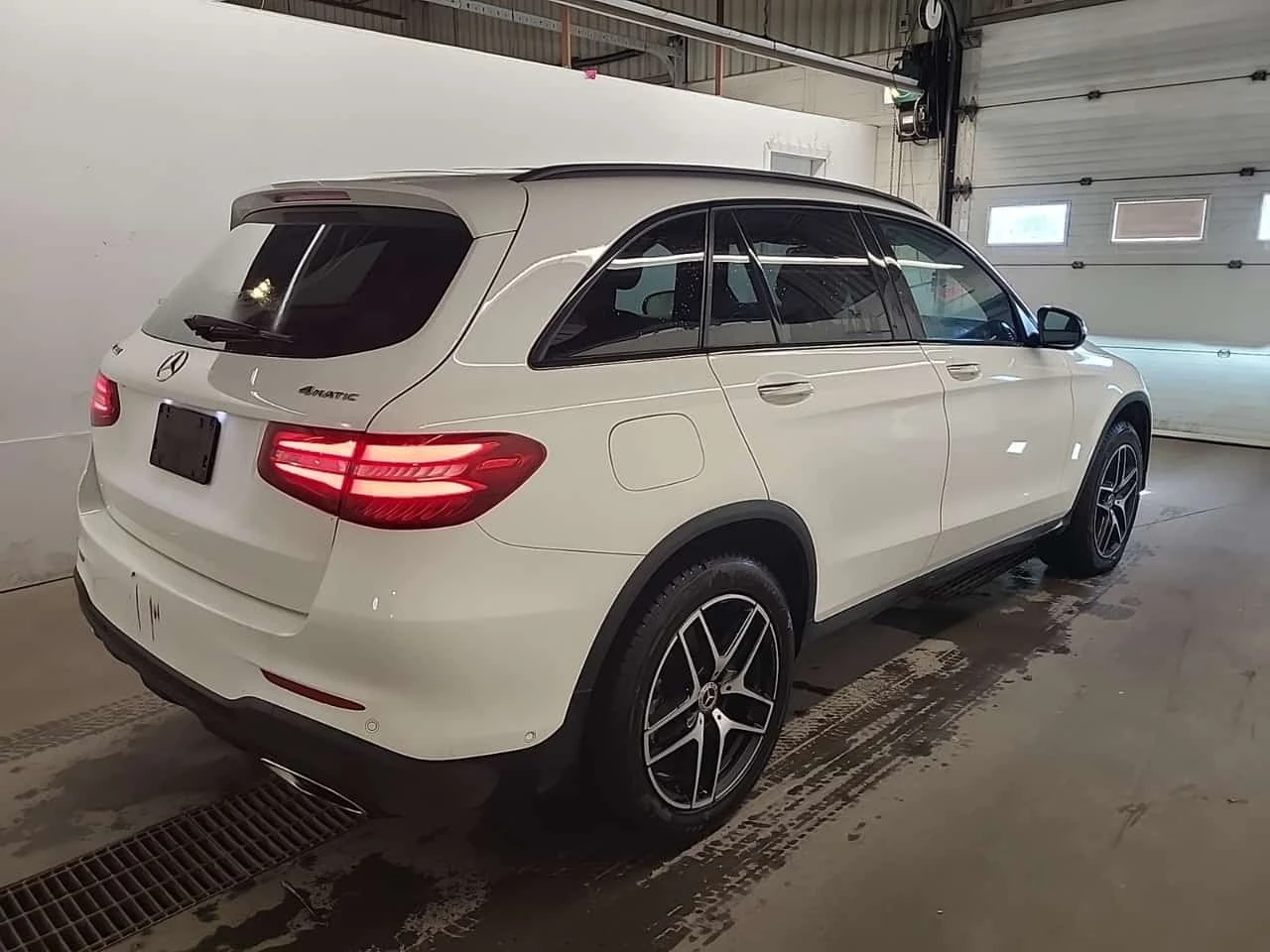 Mercedes-Benz GLC 300  / CARFAX / MEMORY / AMABIENT | Mobile.bg � ����������� 3