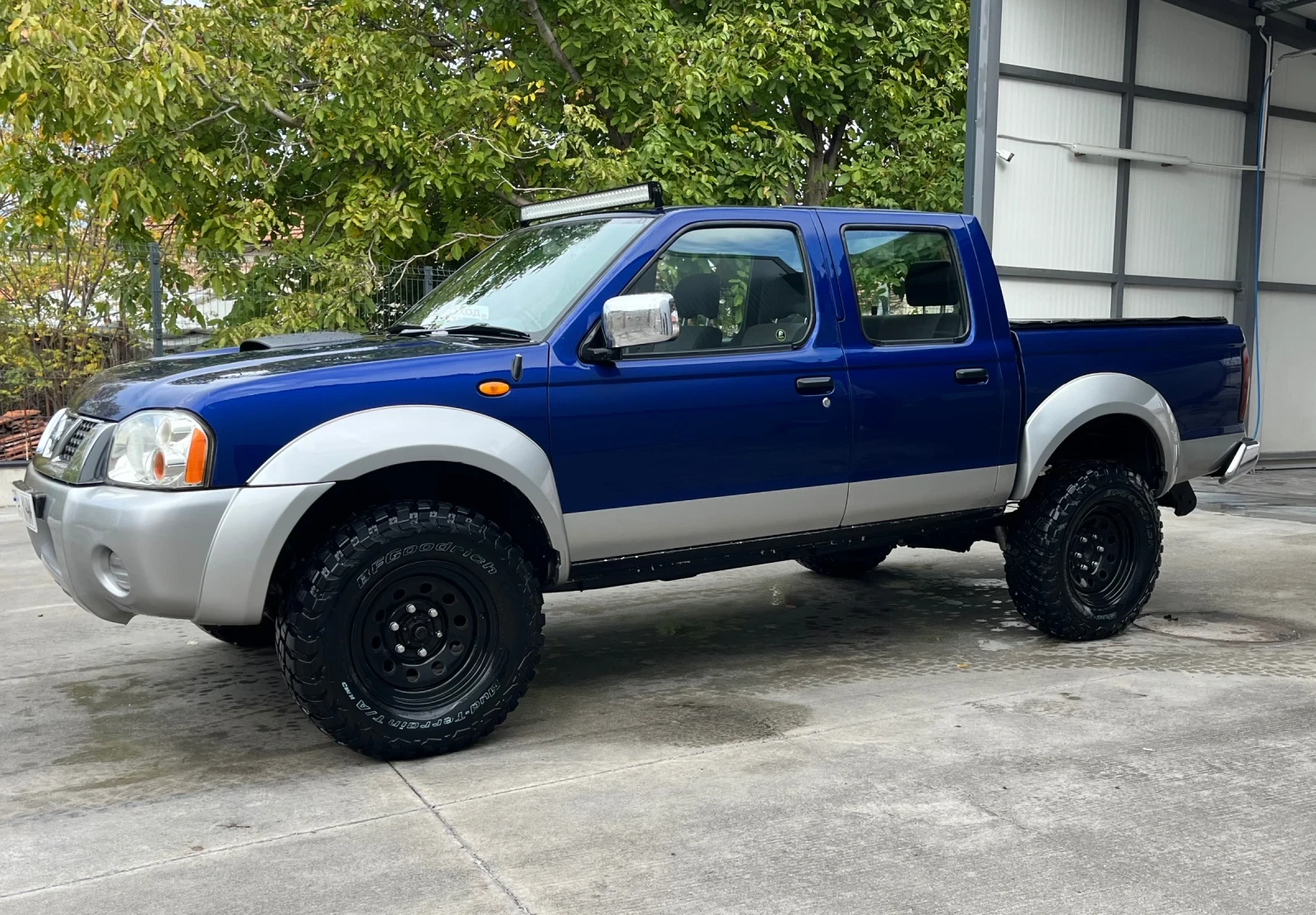 Nissan Navara, снимка 2 - Автомобили и джипове - 56738719