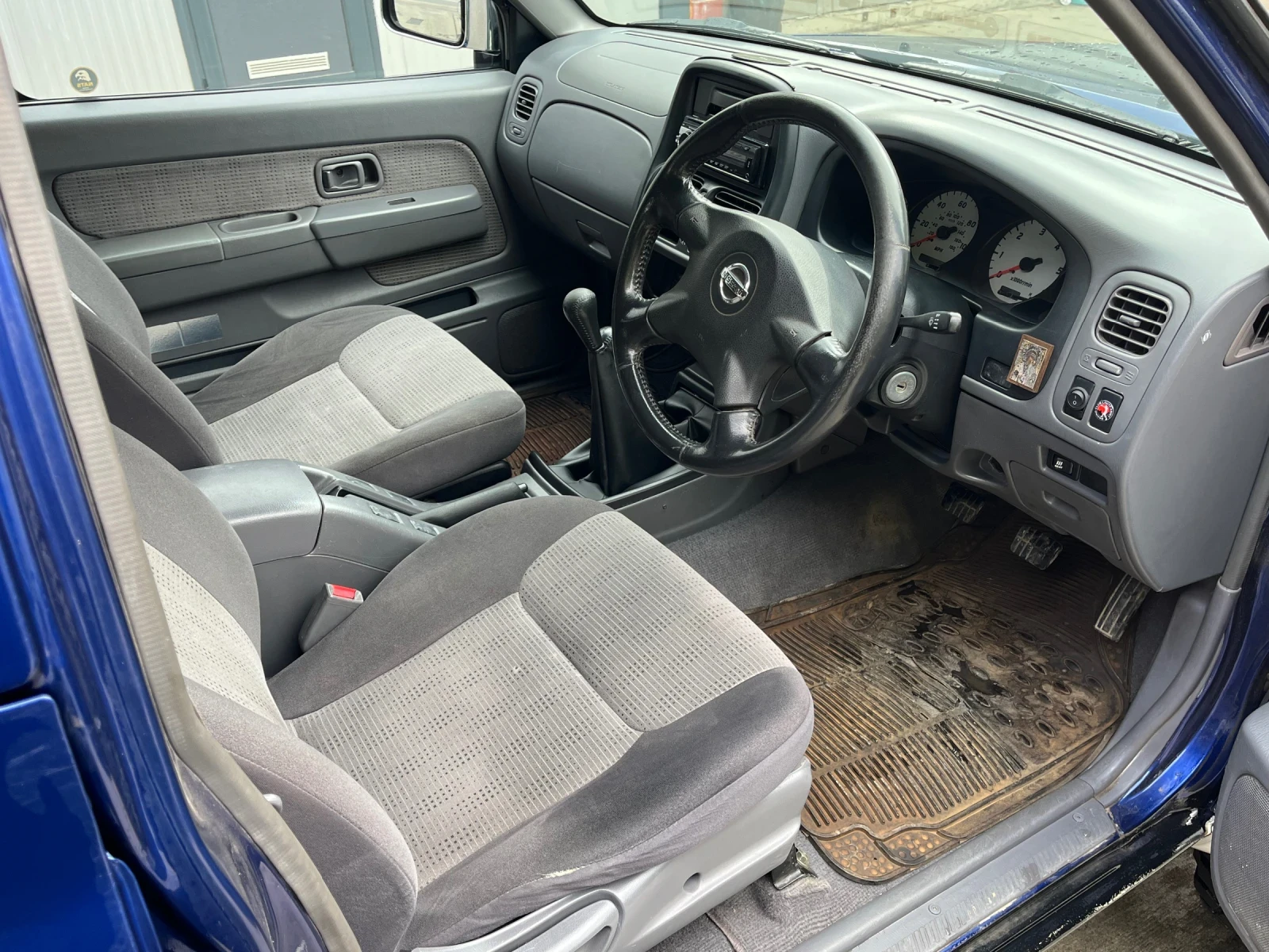 Nissan Navara, снимка 9 - Автомобили и джипове - 56738719