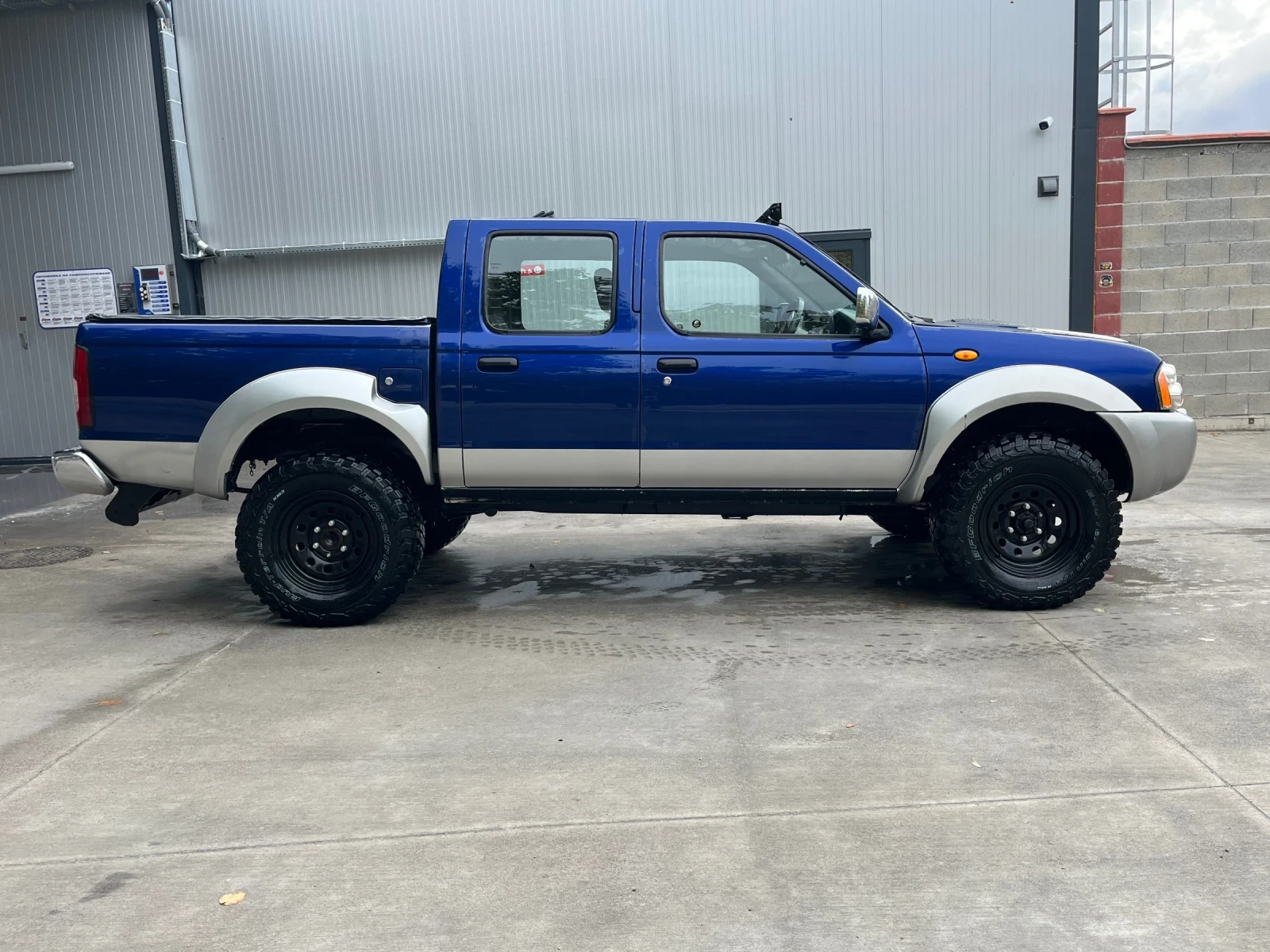 Nissan Navara, снимка 5 - Автомобили и джипове - 56738719