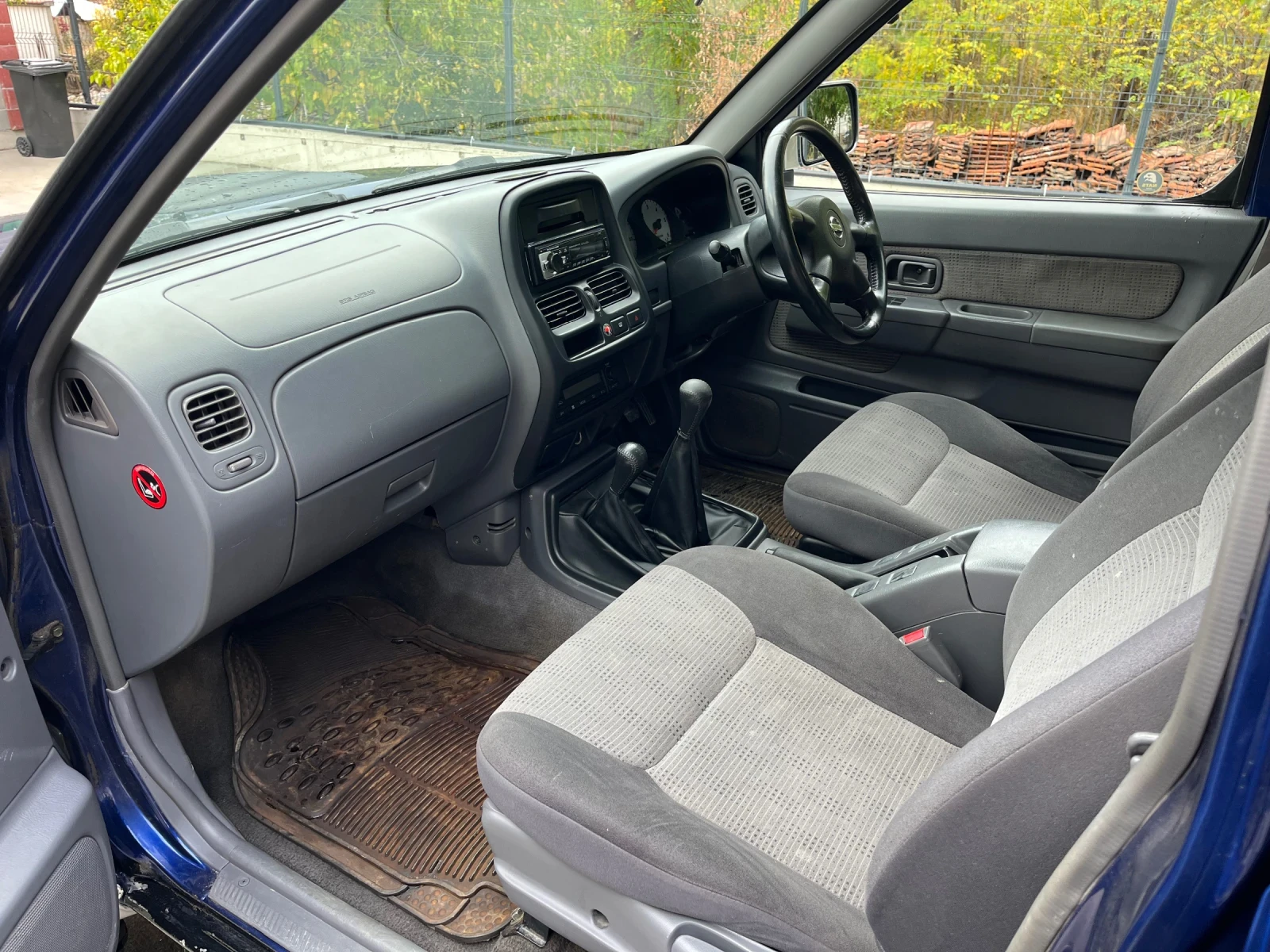 Nissan Navara, снимка 10 - Автомобили и джипове - 56738719