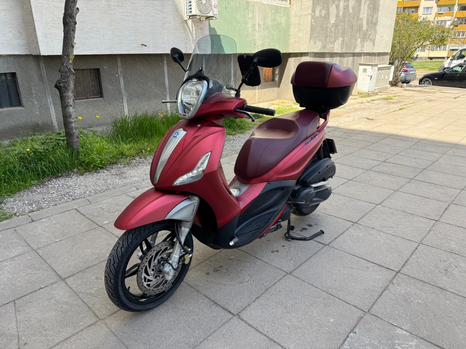 Piaggio Beverly 350i Sport ASR 1 ви Собственик 20 000км! , снимка 4 - Мотоциклети и мототехника - 54732908