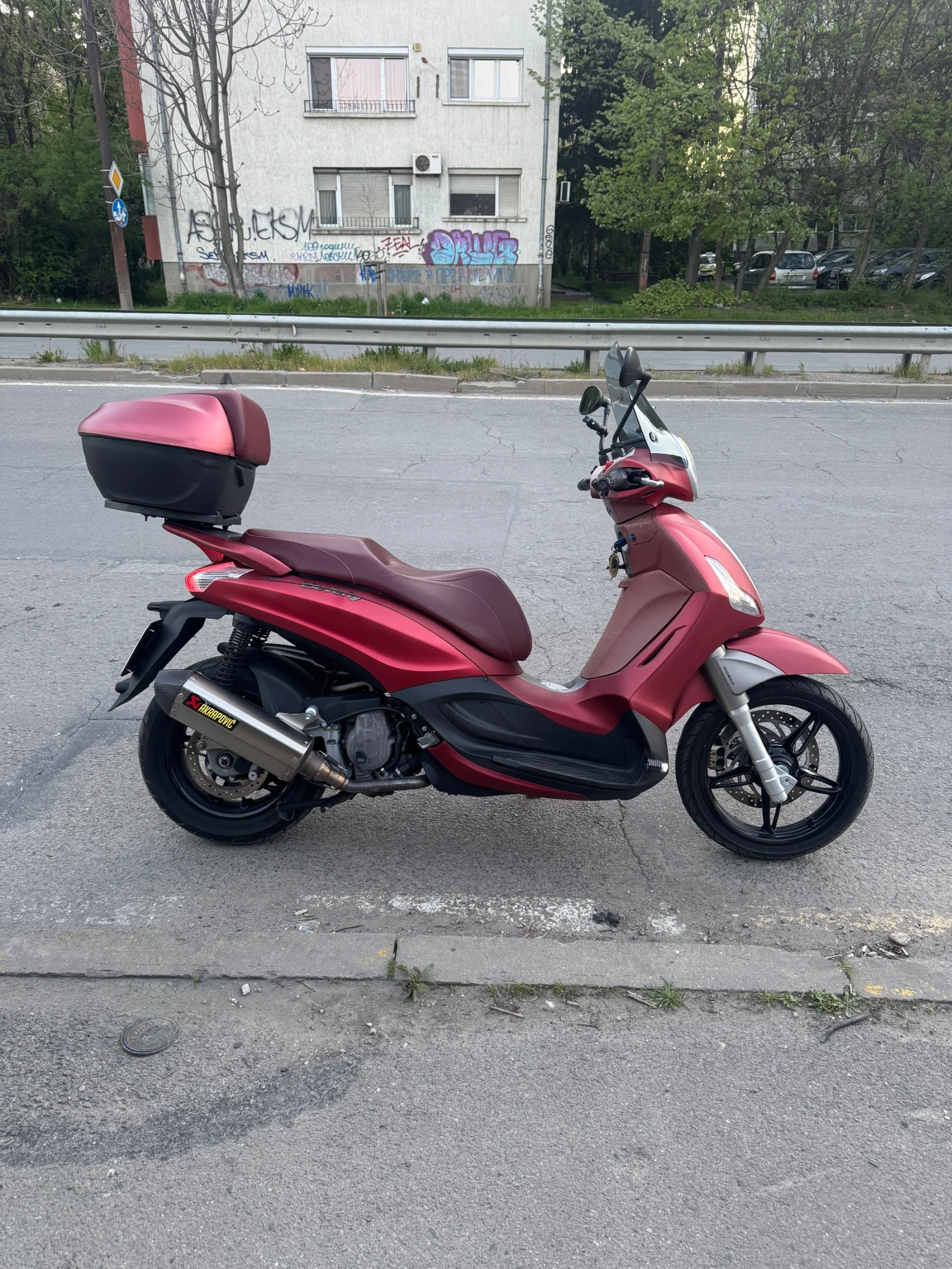 Piaggio Beverly 350i Sport ASR 1 ви Собственик 20 000км! , снимка 3 - Мотоциклети и мототехника - 54732908