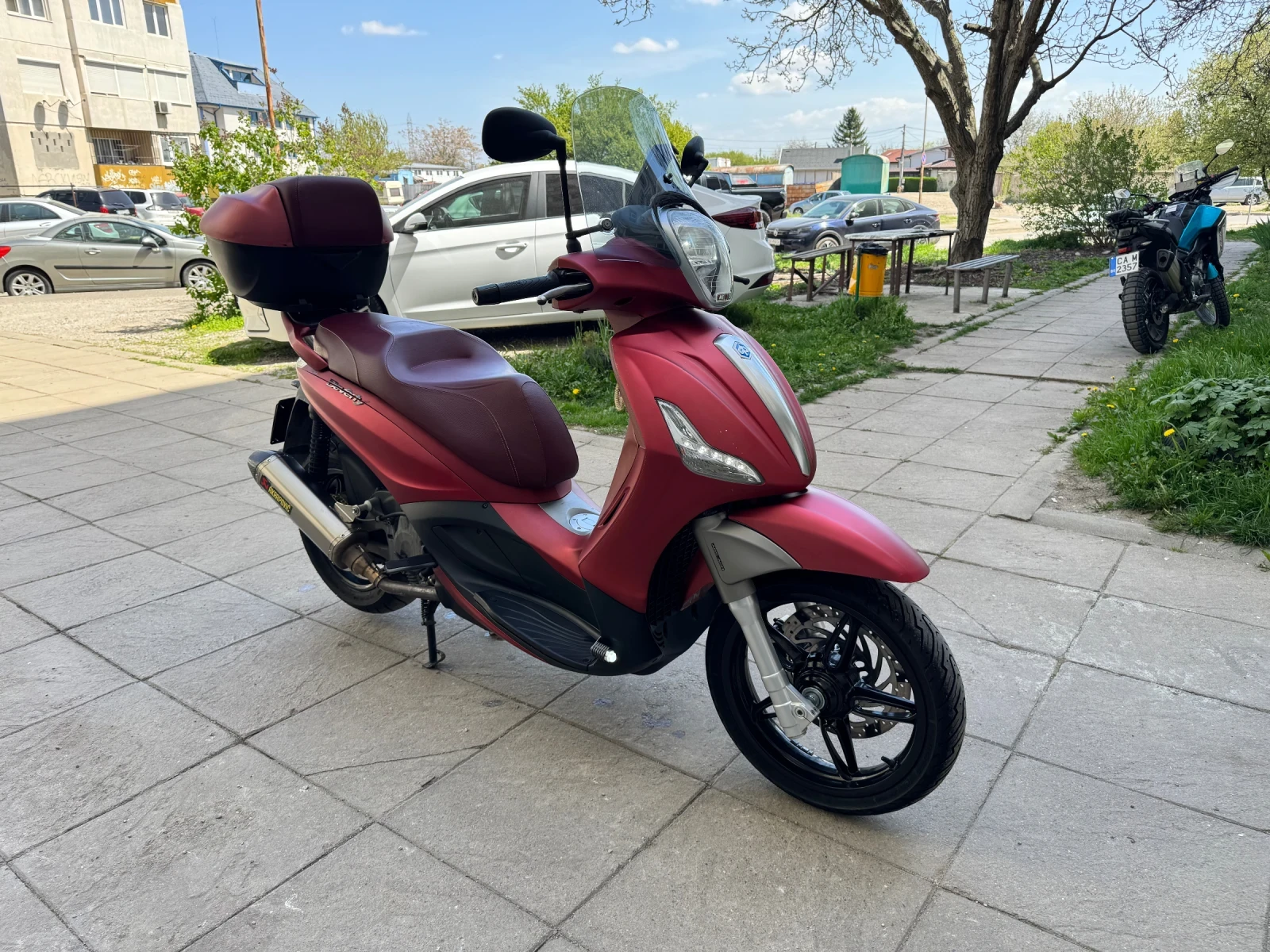 Piaggio Beverly 350i Sport ASR 1 ви Собственик 20 000км! , снимка 6 - Мотоциклети и мототехника - 54732908
