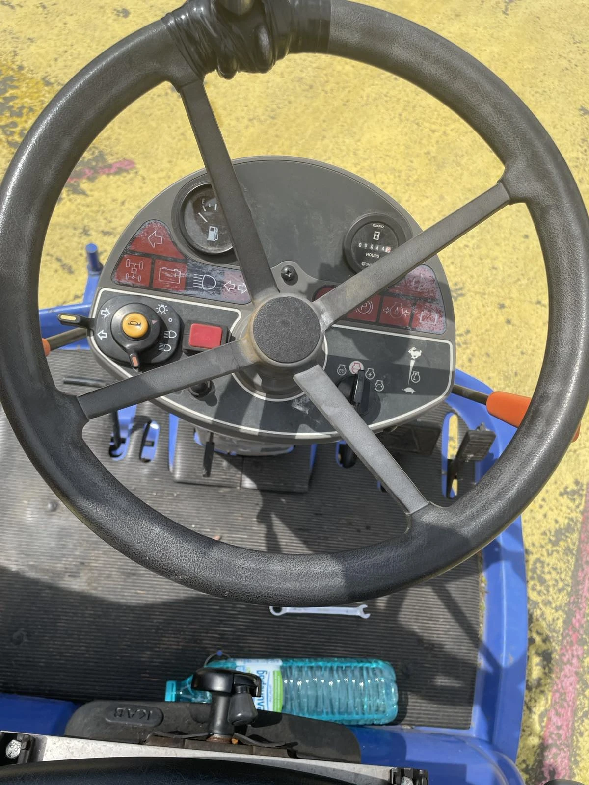 Трактор ISEKI SFH 240, снимка 10 - Селскостопанска техника - 54409564