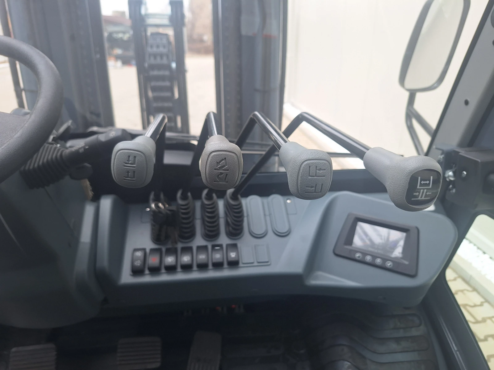 Мотокар HELI CPCD70, снимка 9 - Индустриална техника - 54056566