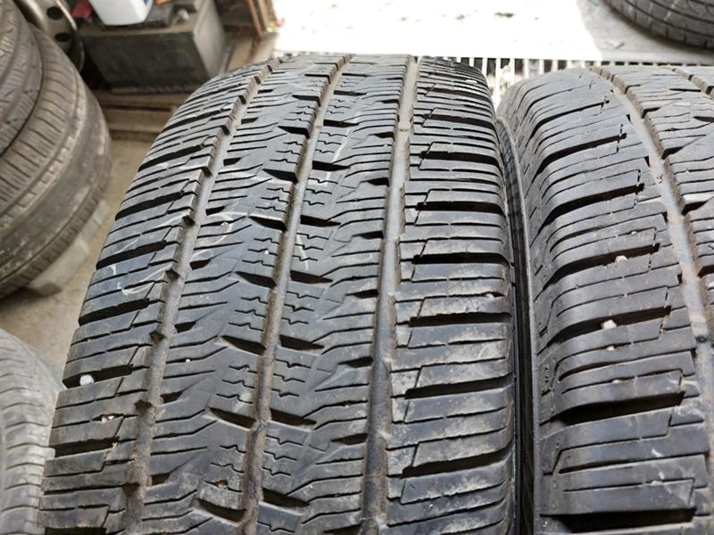 Гуми Всесезонни 235/65R16, снимка 3 - Гуми и джанти - 36802434