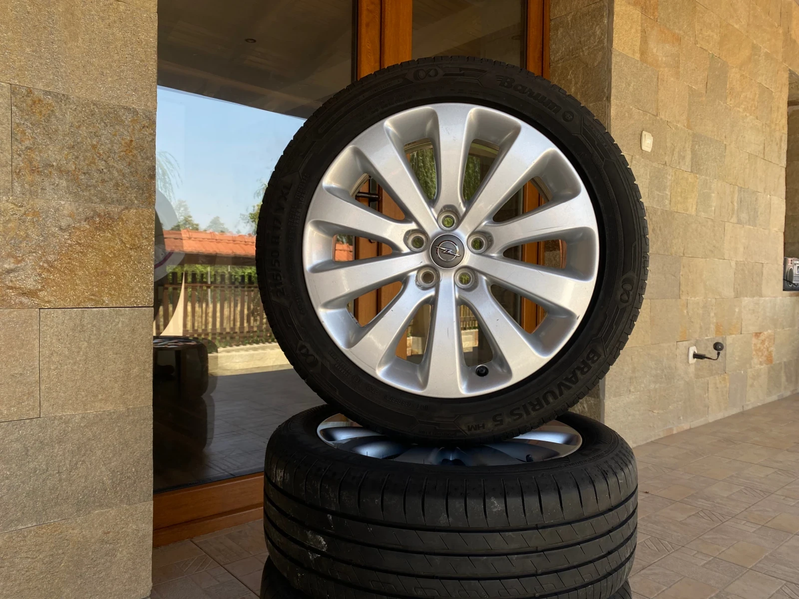 ���� � ������ 215/50R17 �� Opel Mokka | Mobile.bg � ����������� 2