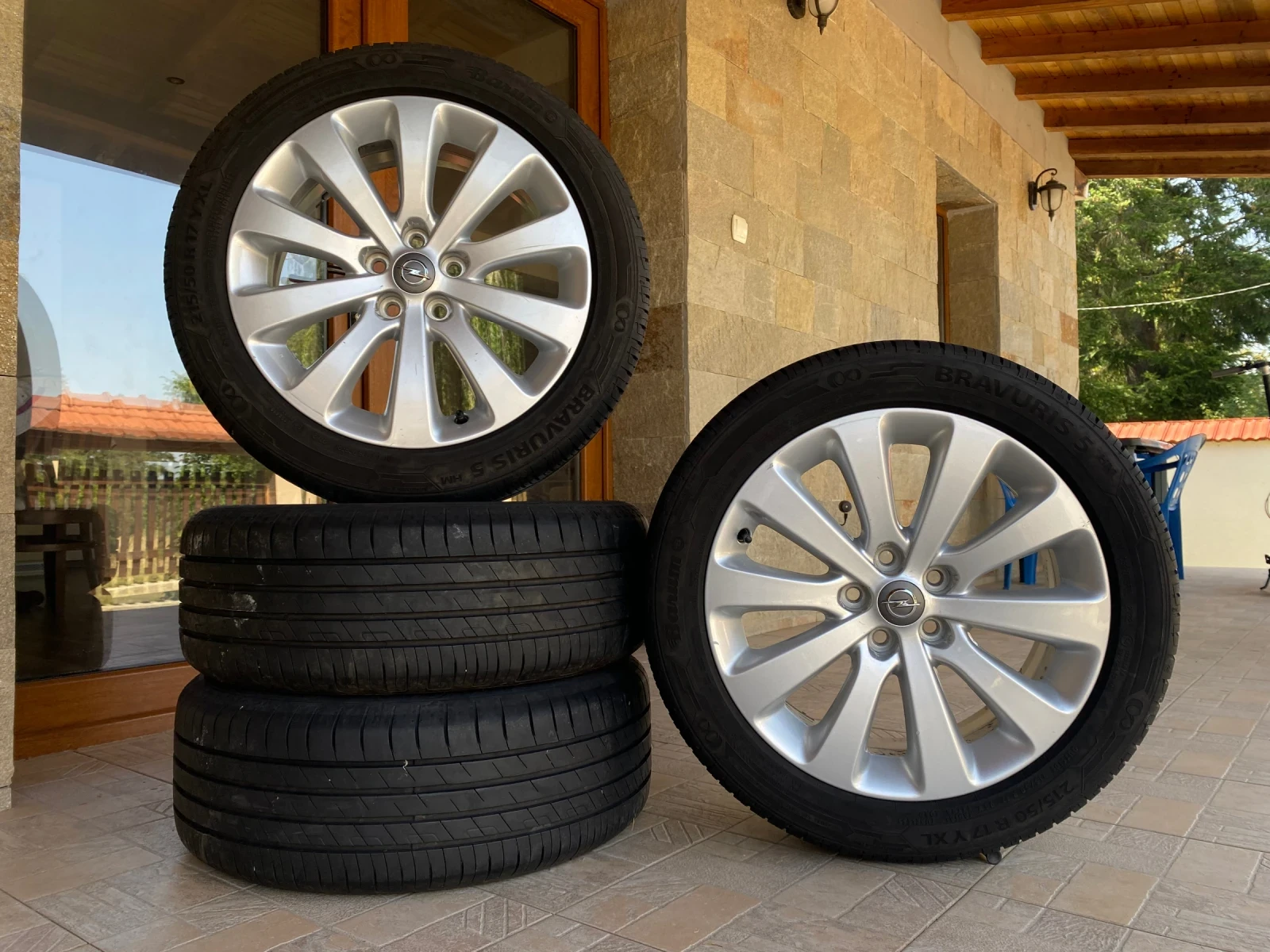 ���� � ������ 215/50R17 �� Opel Mokka | Mobile.bg � ����������� 1