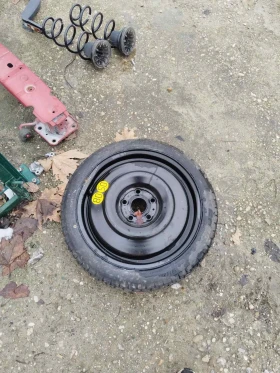 Toyota Corolla 1.5 i, снимка 9