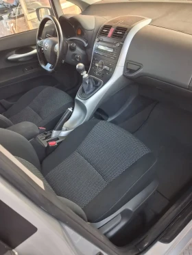 Toyota Auris 2.0D4D ШЕСТ СКОРОСТИ, снимка 15