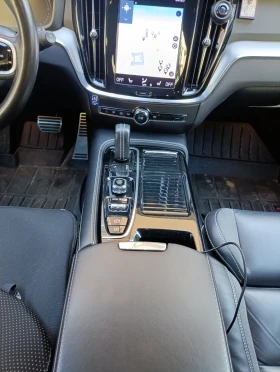Volvo V60 T6 Twin Engine AWD R-Design, снимка 8