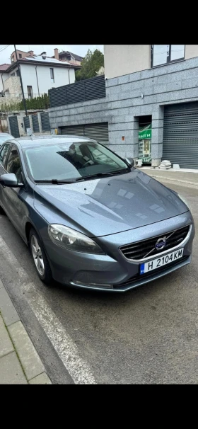 ����� �� �������� �� Volvo V40