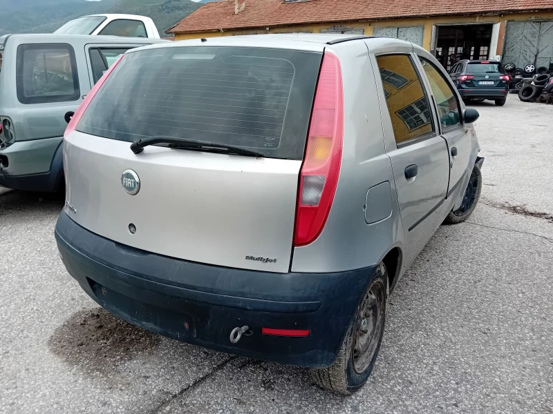 Fiat Punto 1.3 mjet, снимка 2 - Автомобили и джипове - 47309673